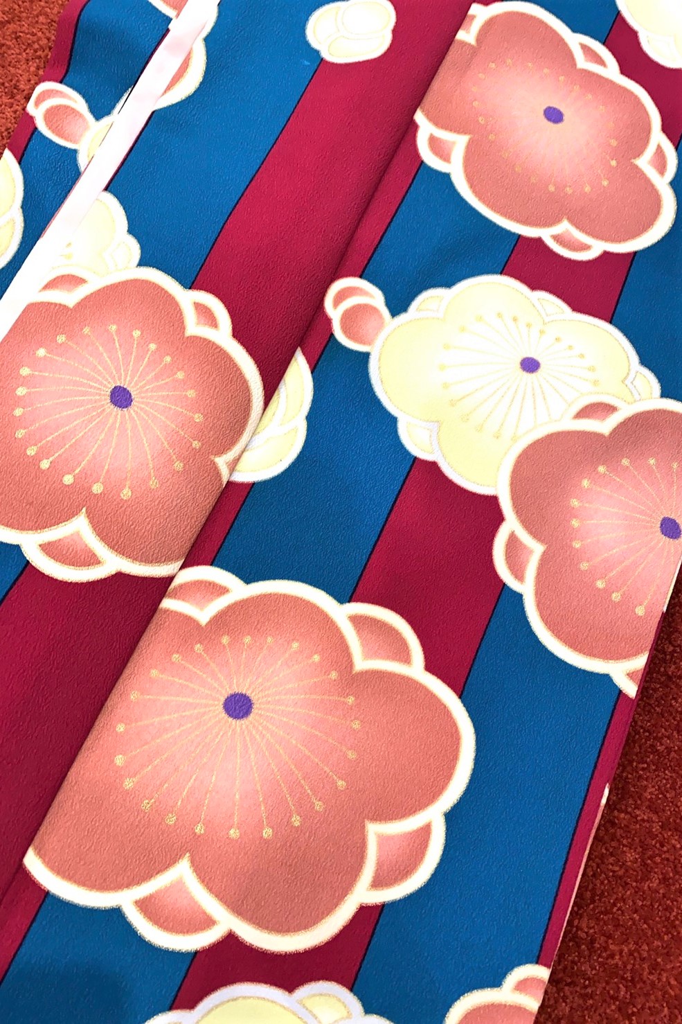 TAKAZENのレンタル振袖 格安レトロ　ピンク/ブルー(青色)/ビビットカラー　個性的　レトロモダン振袖　お得　安い【通販可】　32185