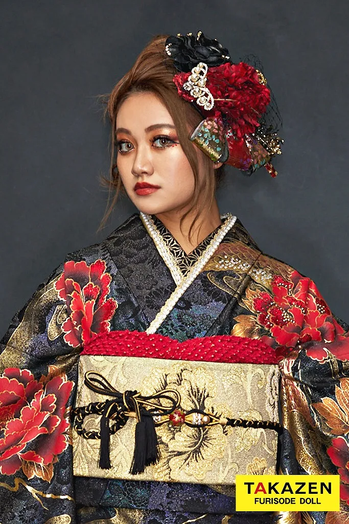 TAKAZENのレンタル振袖 ジャパンモード　赤黒/ゴールド　本家龍柄　一番目立つ　人気　極妻風　派手振袖　ギラギラ　かっこいい　中村りおん【通販可】21047
