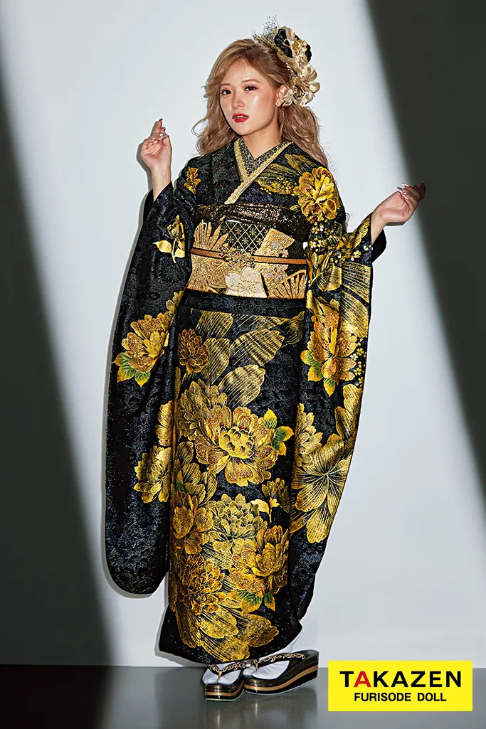 TAKAZENのレンタル振袖 かっこいい系　黒/金/ゴールド　牡丹柄　派手　人気　大人っぽい　綺麗系振袖　渋い　グラマラス　聖菜【通販可】32110