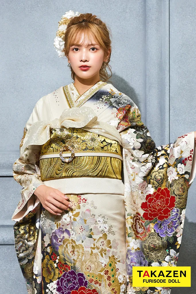 TAKAZENのレンタル振袖 格安モード系　白/金　牡丹柄　桂由美デザイン振袖　かっこいい　派手　目立つ　渋い　キラキラスワロフスキー付き【通販可】32122