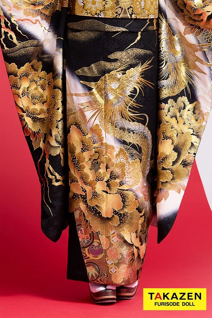 TAKAZENのレンタル振袖 ジャパンモード　黒/金(ゴールド)　本家龍柄　いかつい　派手　渋い　花魁風振袖(進撃のノア様着用)　キラキラスワロフスキー付き　香川るな【通販可】32134