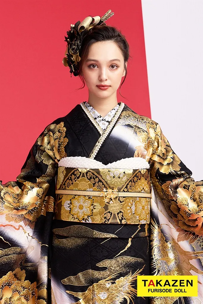 TAKAZENのレンタル振袖 ジャパンモード　黒/金(ゴールド)　本家龍柄　いかつい　派手　渋い　花魁風振袖(進撃のノア様着用)　キラキラスワロフスキー付き　香川るな【通販可】32134