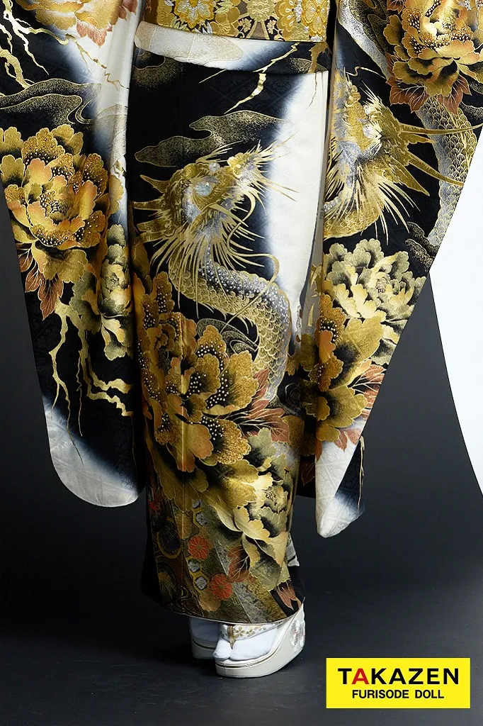 TAKAZENのレンタル振袖 ジャパンモード　白/黒/ゴールド(金色)　本物龍柄　一番目立つ　渋い振袖　かっこいい　派手　極妻風　キラキラスワロフスキー付き　中村りおん【通販可】32135
