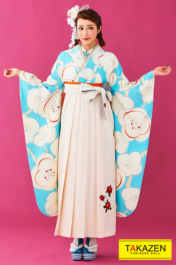 TAKAZENのレンタル袴 レトロ　白/ブルー(水色)　梅柄　人気　個性的　モダン　可愛い【通販可】R30004
