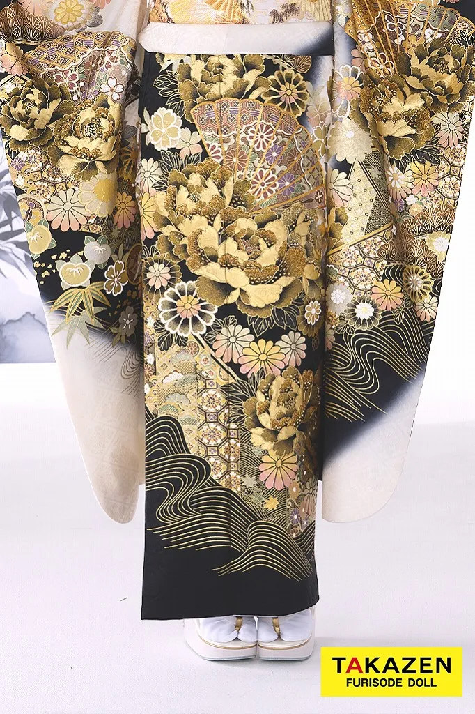 TAKAZENのレンタル振袖 粋古典　白金/ゴールド　牡丹柄/扇面　最高級金彩刺繍友禅　煌びやか　金彩古典振袖　派手　豪華　キラキラスワロフスキー付き　弓ライカ【通販可】22021
