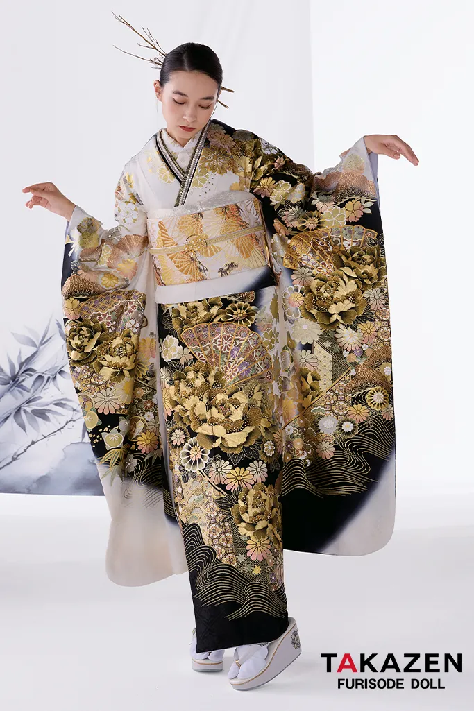 TAKAZENのレンタル振袖 粋古典 白金/ゴールド 牡丹柄/扇面 最高級金彩刺繍友禅 煌びやか 金彩古典振袖 派手 豪華 キラキラスワロフスキー付き 弓ライカ【通販可】22021
