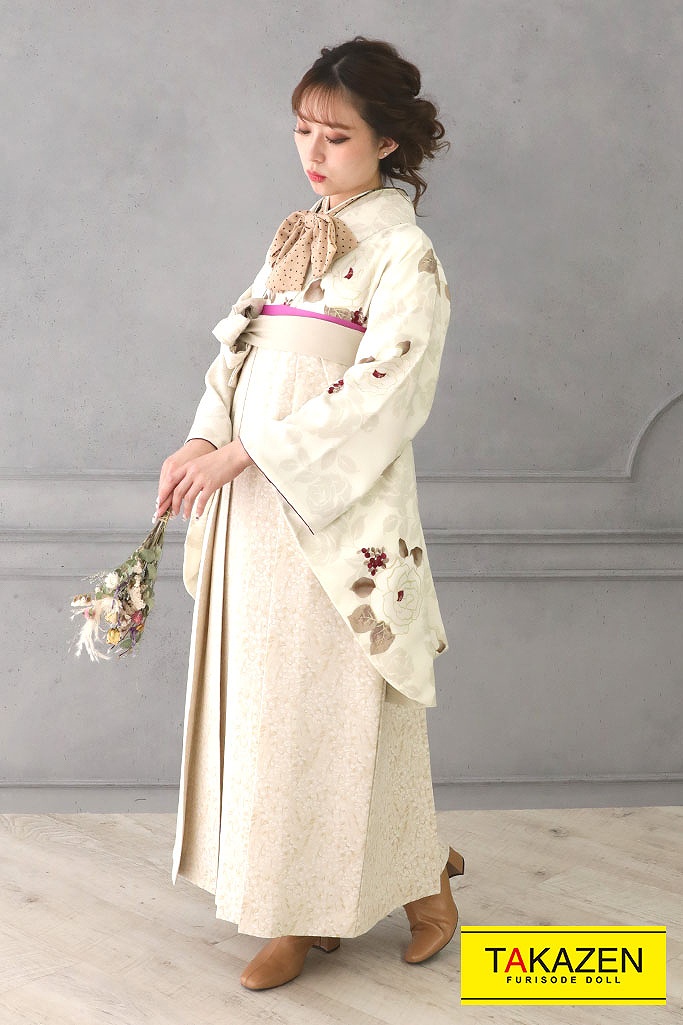 TAKAZENのレンタル袴 JAPANSTYLE×中村里砂ブランド袴 くすみカラーガーリー 白/オフホワイト/ベージュ 可愛い 人気【通販可】R22017