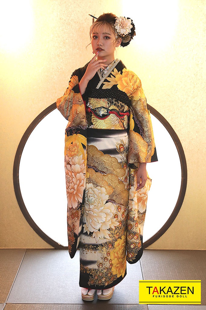 TAKAZENのレンタル振袖 ジャパンモード　黒/黄　牡丹柄　花魁風　渋い　派手　かっこいい　ギャル系振袖　中村りおん【通販可】G21
