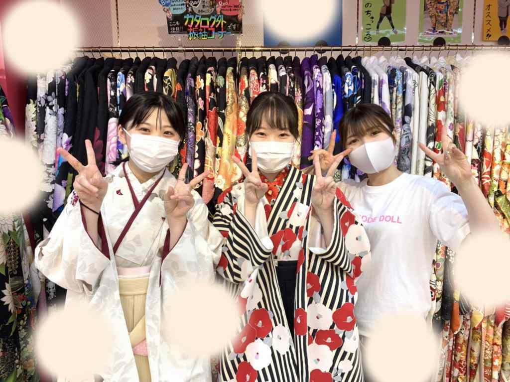 ♡8日 首元の半衿までオシャレに☆お友達同士の袴姫ちゃん♡