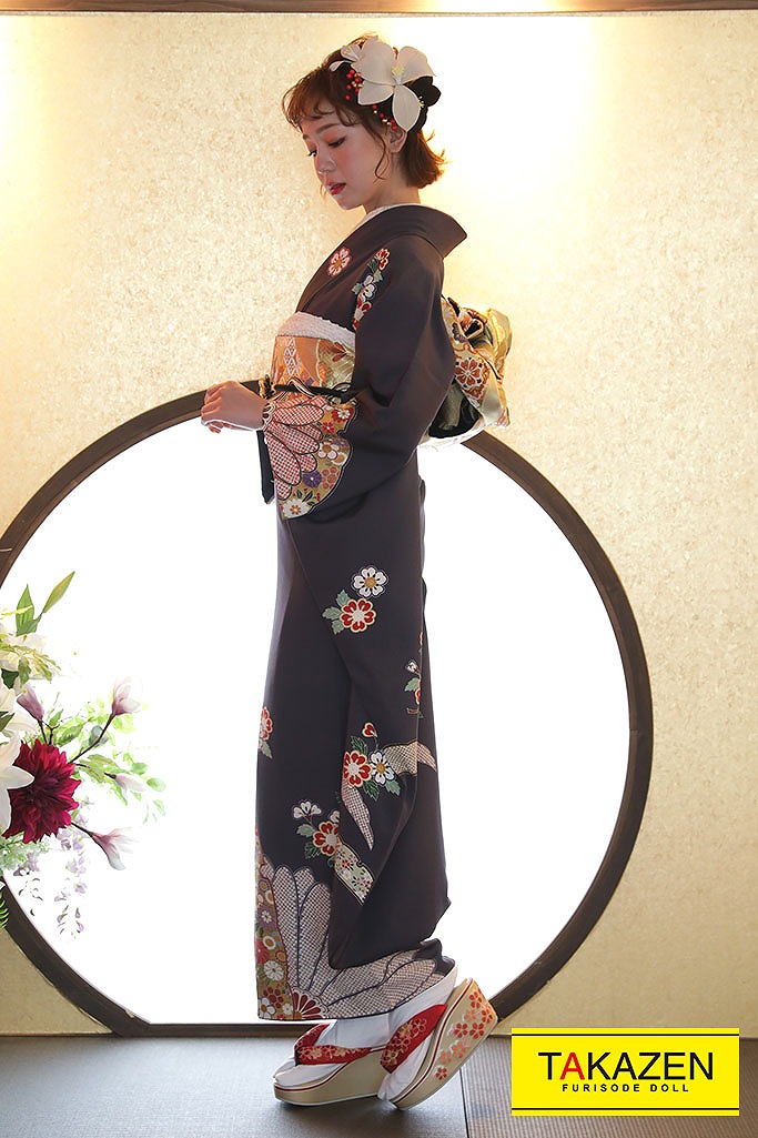TAKAZENのレンタル振袖 プレミアム古典　グレー/グレージュ　絞り/花柄　シンプル　大人っぽい古典　高級振袖　ちりめん生地【通販可】G37