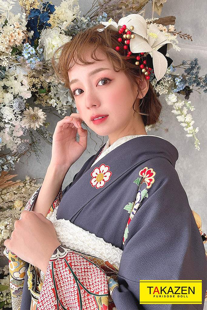 TAKAZENのレンタル振袖 プレミアム古典　グレー/グレージュ　絞り/花柄　シンプル　大人っぽい古典　高級振袖　ちりめん生地【通販可】G37