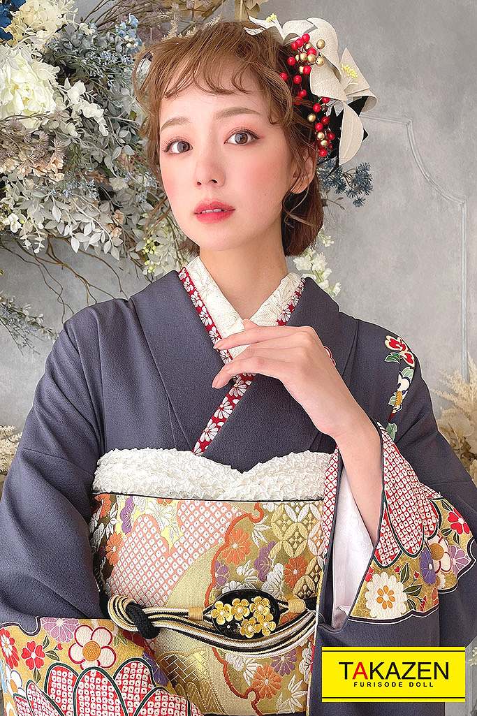 TAKAZENのレンタル振袖 プレミアム古典　グレー/グレージュ　絞り/花柄　シンプル　大人っぽい古典　高級振袖　ちりめん生地【通販可】G37