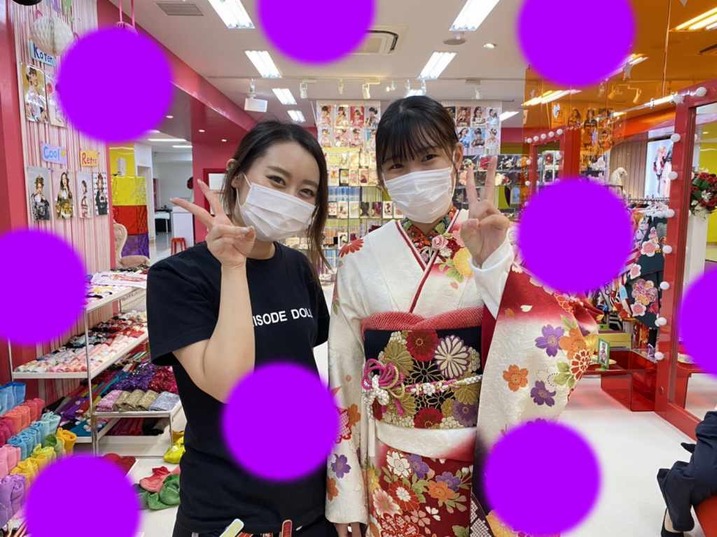 【TAKAZEN神戸店】♡16日　女の子らしさたっぷりで大人気の白×赤の古典柄の振袖姫ちゃん♡