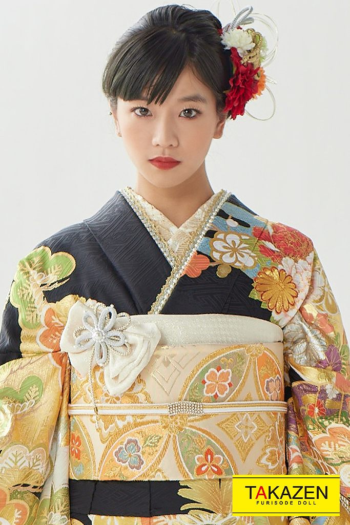 TAKAZENのレンタル振袖 プレミアム古典　　黒/ゴールド(金色)　御所車柄　豪華　金彩加工　桂由美プレミアム振袖【通販可】23025