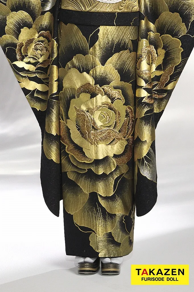 TAKAZENのレンタル振袖 ゴージャス　黒/金/ゴールド　薔薇柄/大柄　派手　ギャル振袖　クール系　モード　キラキラ　目立つ　グラマラス　中村りおん【通販可】32104