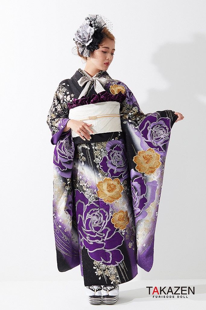 TAKAZENのレンタル振袖 ヘップバーン　紫/黒/ゴールド　バラ柄　ベルベット素材　セレブ　高級エレガント振袖　スワロフスキー付き　夏音【通販可】G48