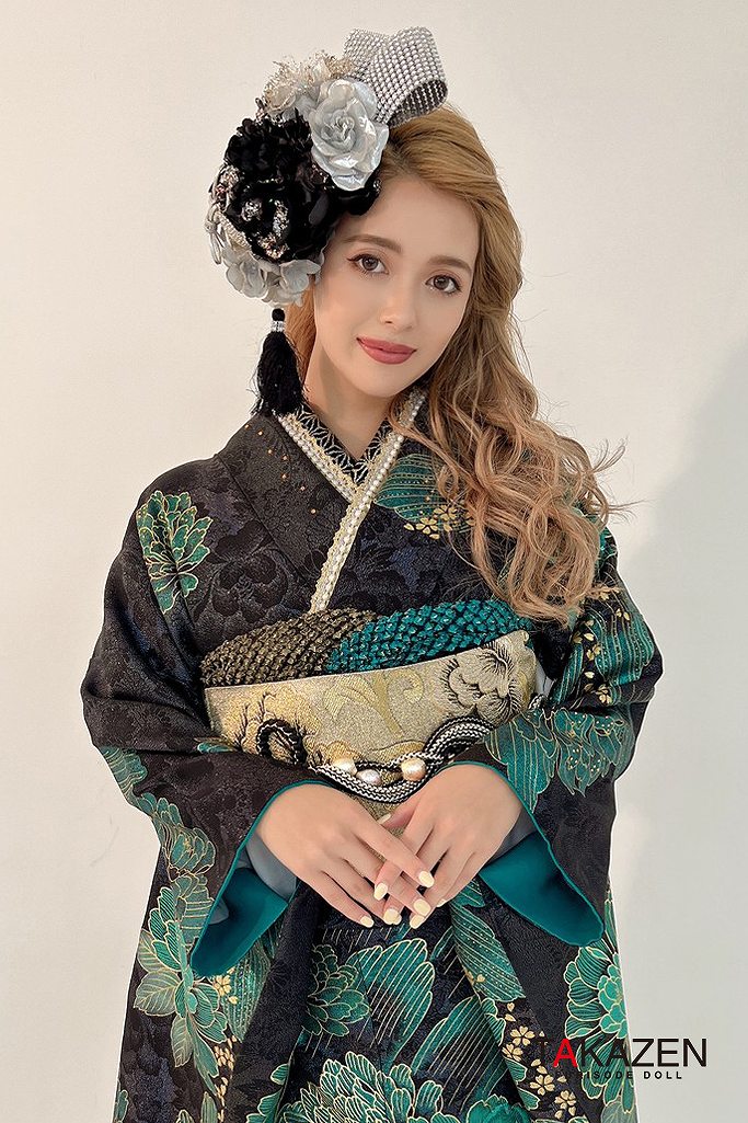 TAKAZENのレンタル振袖 クール系 黒/緑 牡丹柄 目立つ ギャル振袖 派手 かっこいい モード ゴージャス【通販可】 G49