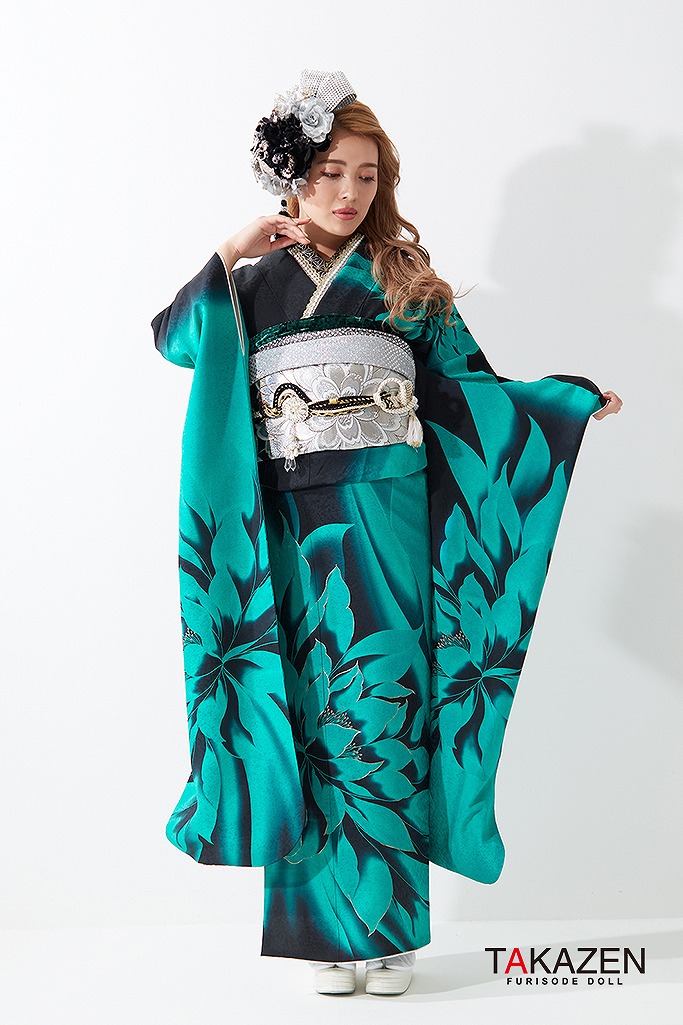 TAKAZENのレンタル振袖 格安クール系　黒/緑　蓮柄/スッキリ大柄　シンプル　モード系振袖　大人っぽい　かっこいい　ギャル　夏音【通販可】G50