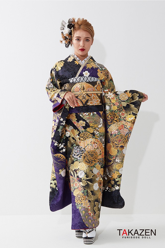 TAKAZENのレンタル振袖 ジャパンモード　黒/紫　吉祥文様/扇柄　花魁風　渋い　かっこいい　和柄モード振袖　派手　目立つ　ラメ入り生地　夏音【通販可】G53