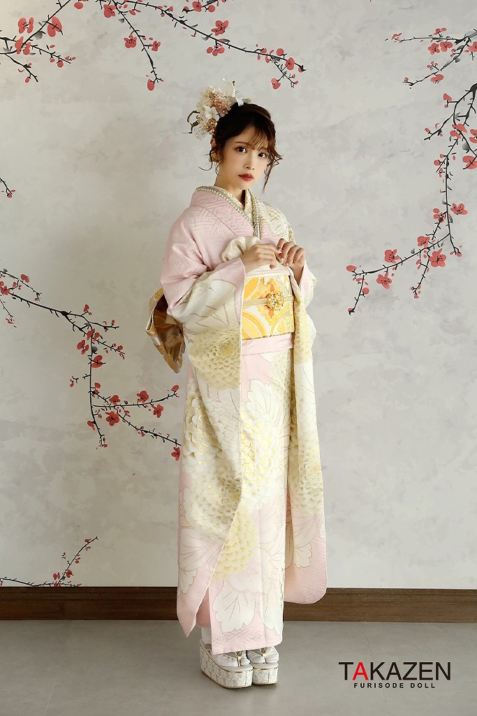 TAKAZENのレンタル振袖 正統派古典　薄ピンク/白　薄い色/淡色　菊柄/大柄　かわいい　シンプル　上品【通販可】22009