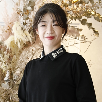 田町　涼子
