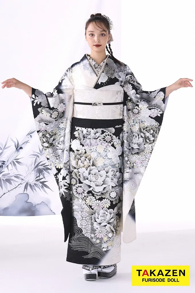 TAKAZENのレンタル振袖 粋古典　シルバー/白黒　扇面柄/牡丹柄　最高級金彩刺繍友禅　かっこいい　大人っぽい振袖　キラキラスワロフスキー付き　目立つ　香川るな【通販可】22020