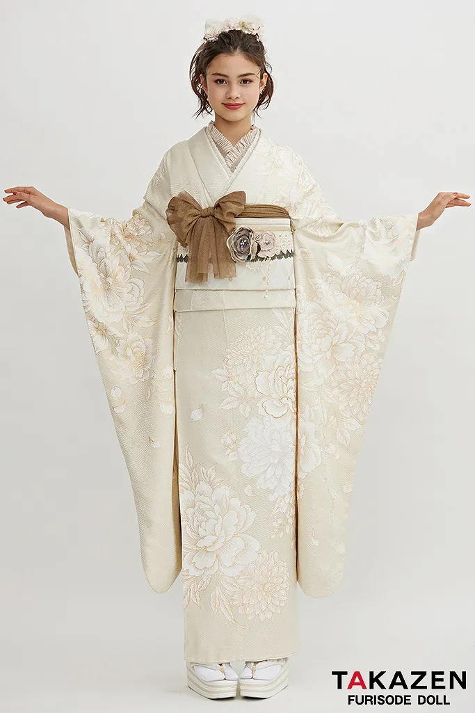 TAKAZENのレンタル振袖 くすみカラーガーリー　薄黄色/クリーム/パステルカラー 　ボタン柄　清楚　トレンドおしゃれ　今どき　ブリッジマン遊七【通販可】24014