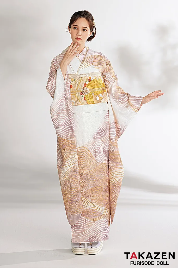TAKAZENのレンタル振袖 プレミアム古典　白ピンク　波模様　シンプル　大人っぽい　絞り　最高級金彩刺繍絞り友禅　おしとやか　マーシュ彩【通販可】24041