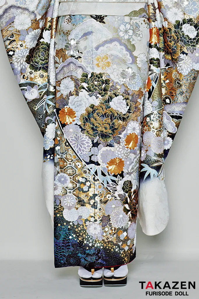 TAKAZENのレンタル振袖 粋古典　白/グレー/金　牡丹柄　シック　白地　渋い振袖　大人っぽい　花魁風　かっこいい　煌びやか【通販可】31121