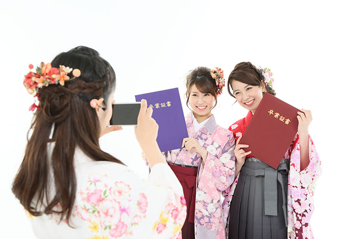 袴姿を可愛く残したいなら必見！写真映えする撮り方や注意点を紹介