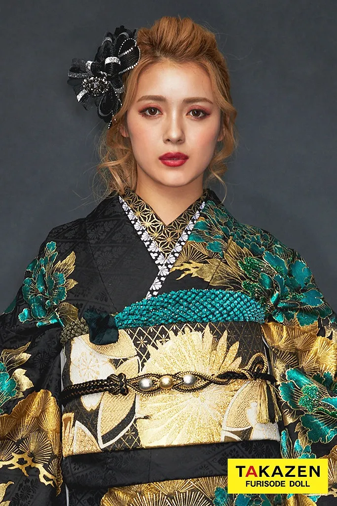 成人式 振袖 ネットレンタル キャバ嬢 ド派手 派手 キラキラ ギラギラ 金 ゴールド 緑 グリーン 黒 ブラック モード ジャパンモード 渋い かっこいい いかつい