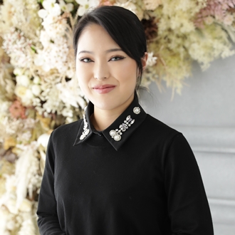 山口　里佳