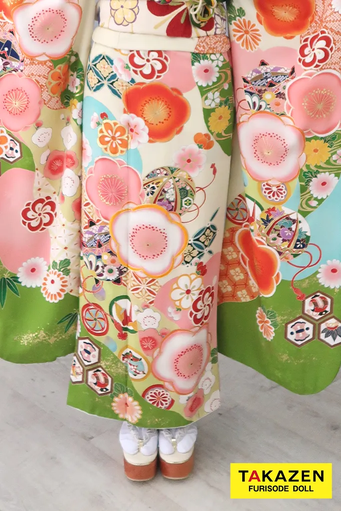TAKAZENのレンタル振袖 安い！正統派古典　白/黄緑　梅柄/毬柄　華やか　おしとやか　格安プライス　【通販可】M2