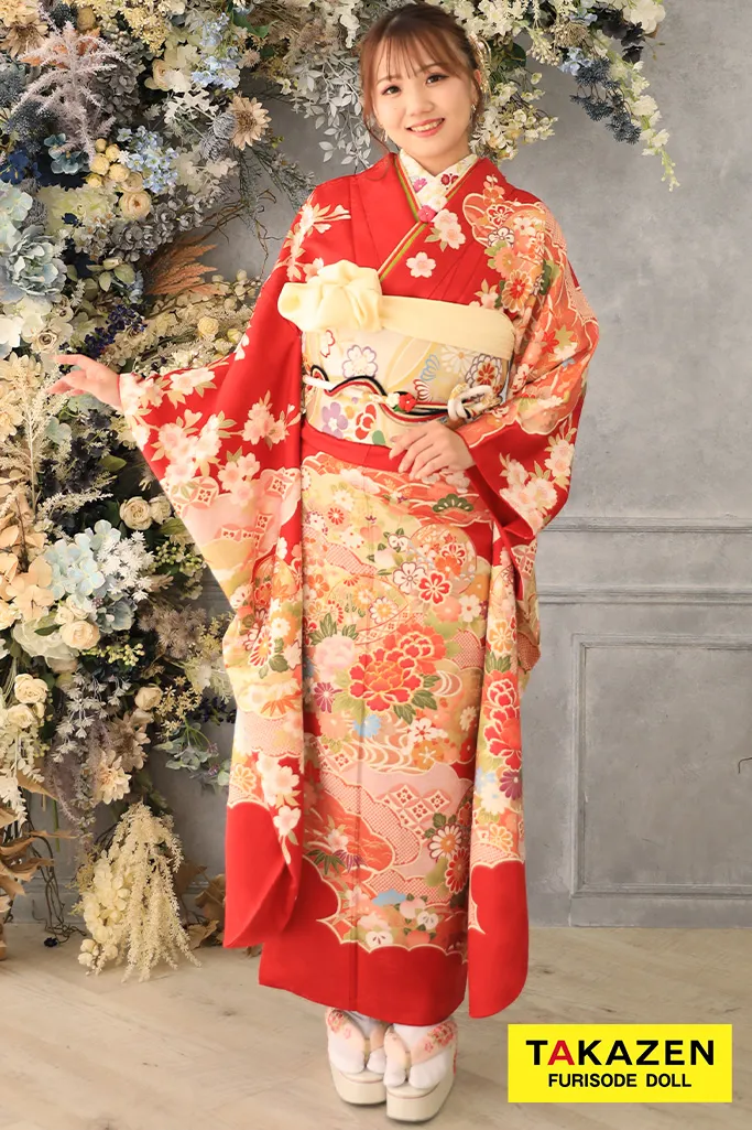 TAKAZENのレンタル振袖 正統派古典　赤　牡丹柄　人気　定番　可愛らしい　柄小さめ　低身長さんにもおすすめ【通販可】32078