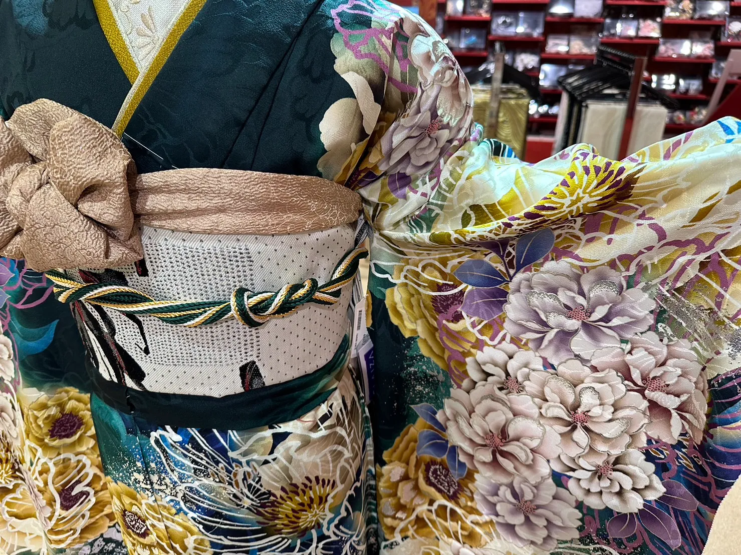振袖　成人式　TAKAZEN