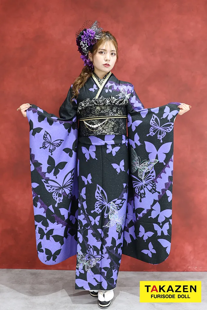 TAKAZENのレンタル振袖 格安モード　黒/紫　蝶々柄　かっこいい　グラマラス　派手　目立つ　人と被らない【通販可】YK241