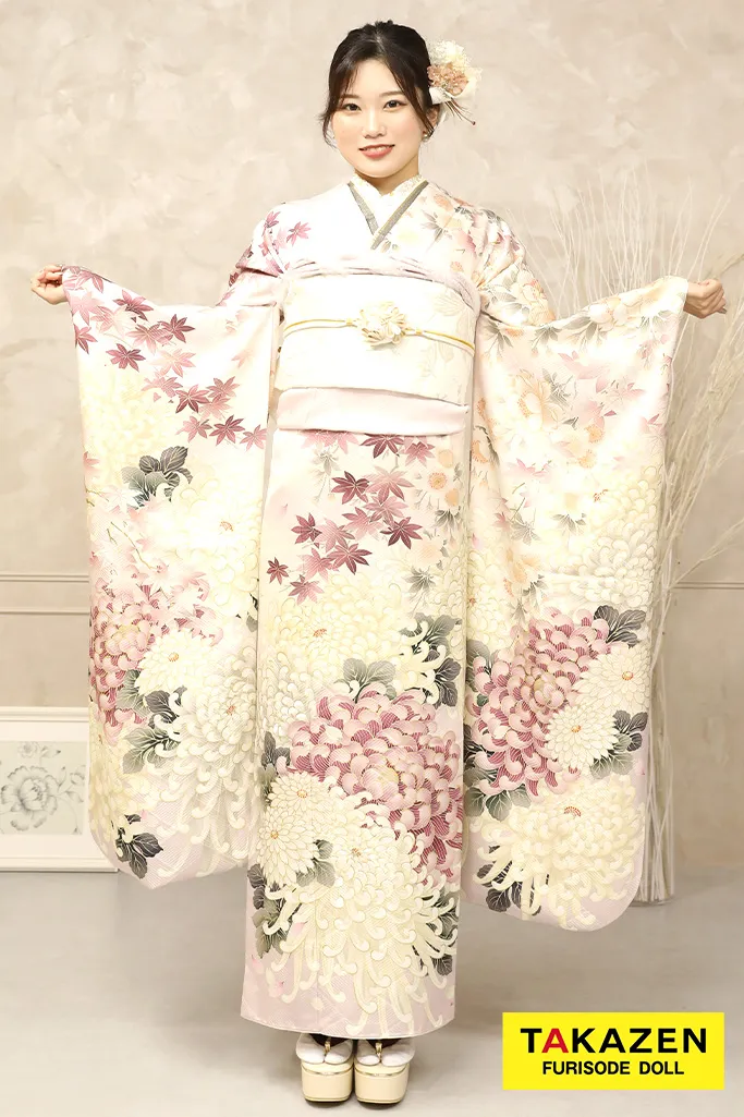 TAKAZENのレンタル振袖 華徒然×吉木千沙都ブランド振袖　ミスティーピンク/淡い色　乱菊柄/柄多め　清楚　かわいい　大人っぽい【通販可】K364