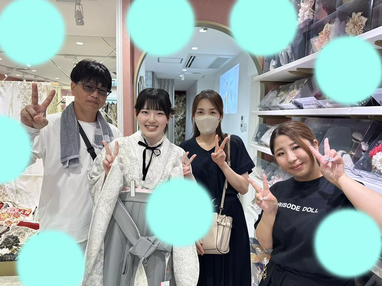 【TAKAZEN姫路店】♡15日 イマドキのくすみカラーの袴に首元にフリルとリボンを付けた可愛い袴の姫ちゃん♡