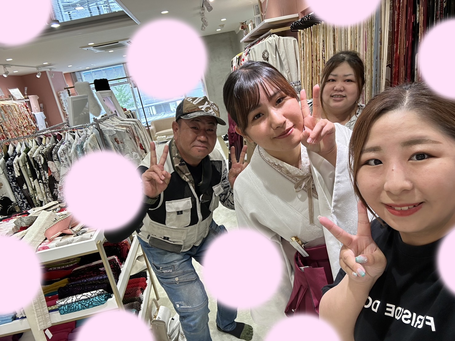 【TAKAZEN姫路店】♡19日 2024年卒業式白無地のとってもかわいい袴姫ちゃん♡