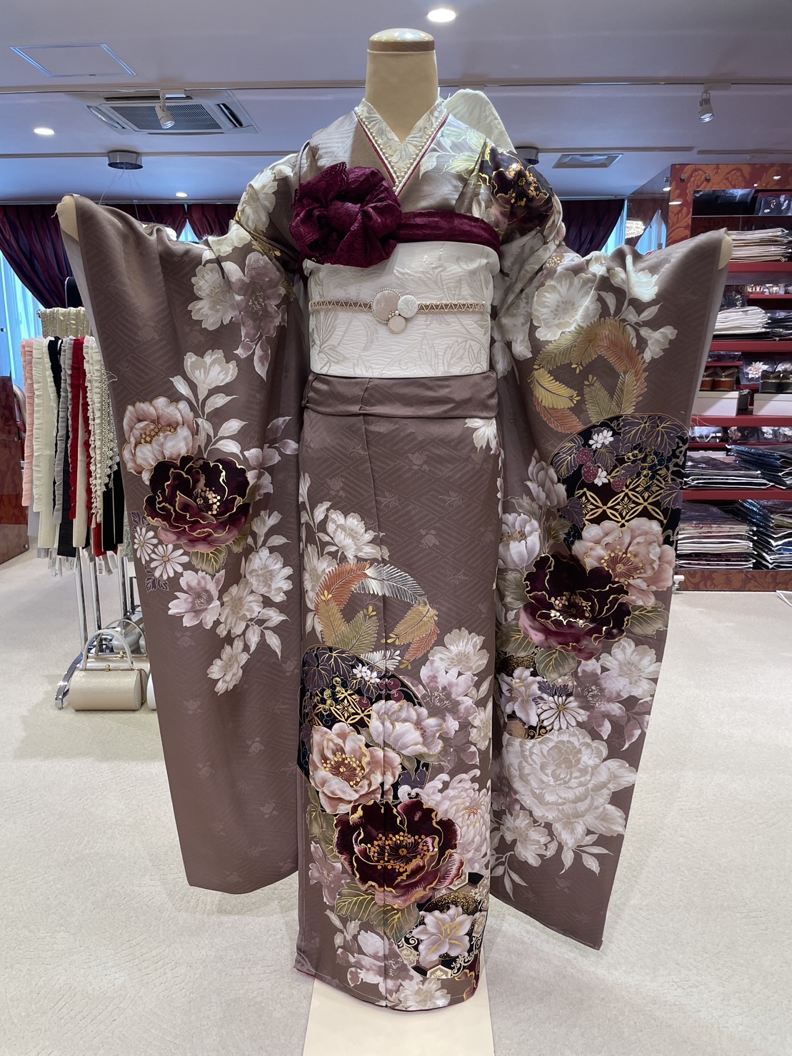振袖　成人式　TAKAZEN