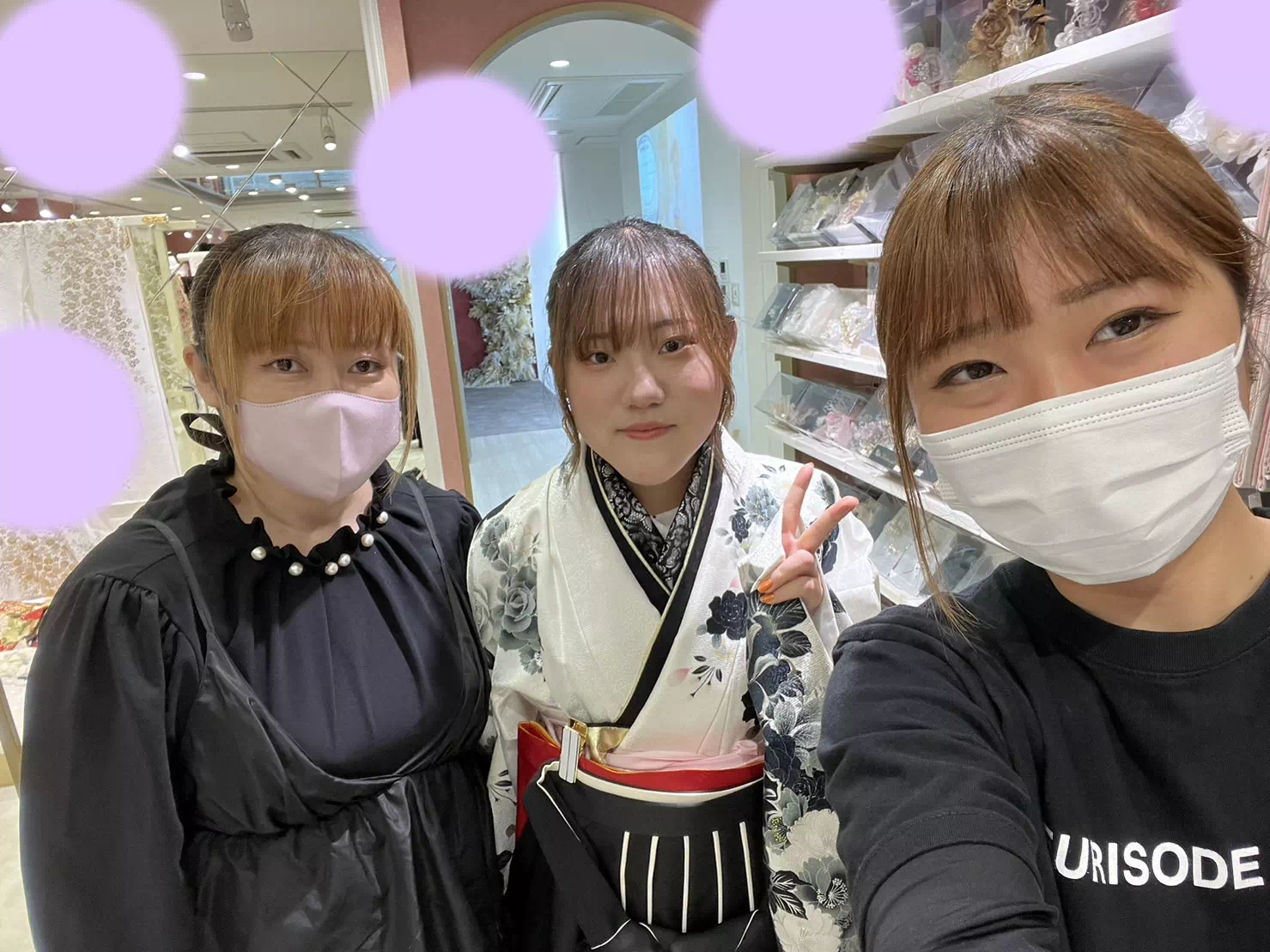 【TAKAZEN姫路店】♡9日 シルバー×白がカッコイイと可愛いを演出!モードの袴の姫ちゃん♡