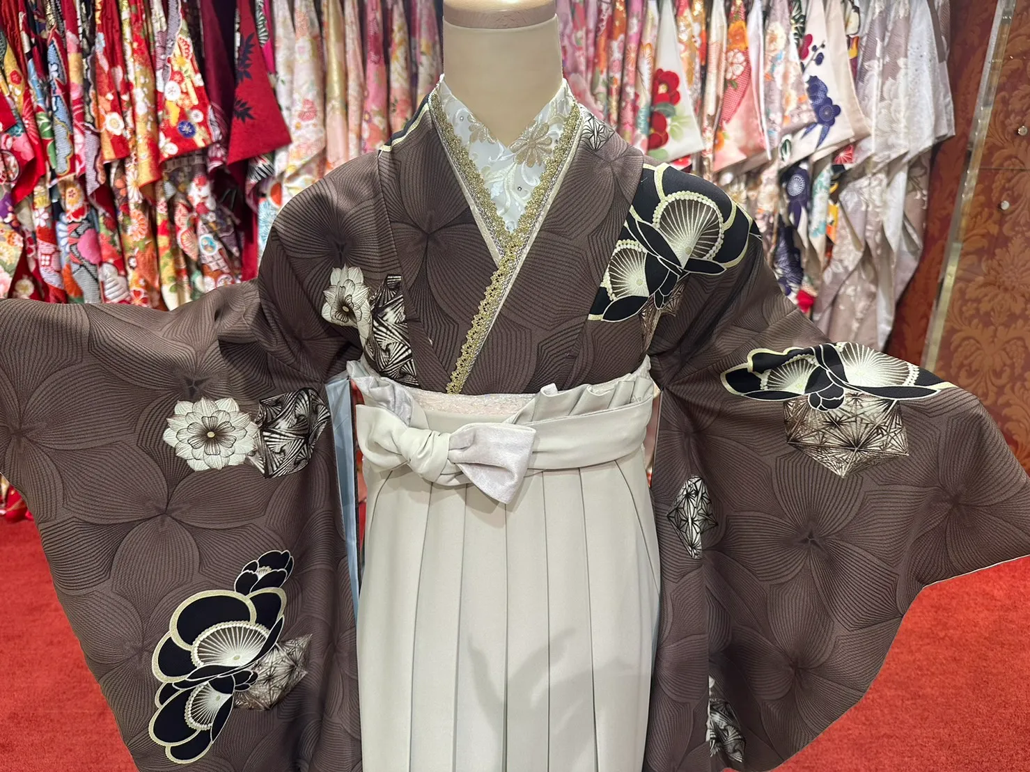 成人式 前撮り 梅田 中村里砂 袴 くすみカラー かわいい イマドキ 淡色 古典 タカゼン 撮影