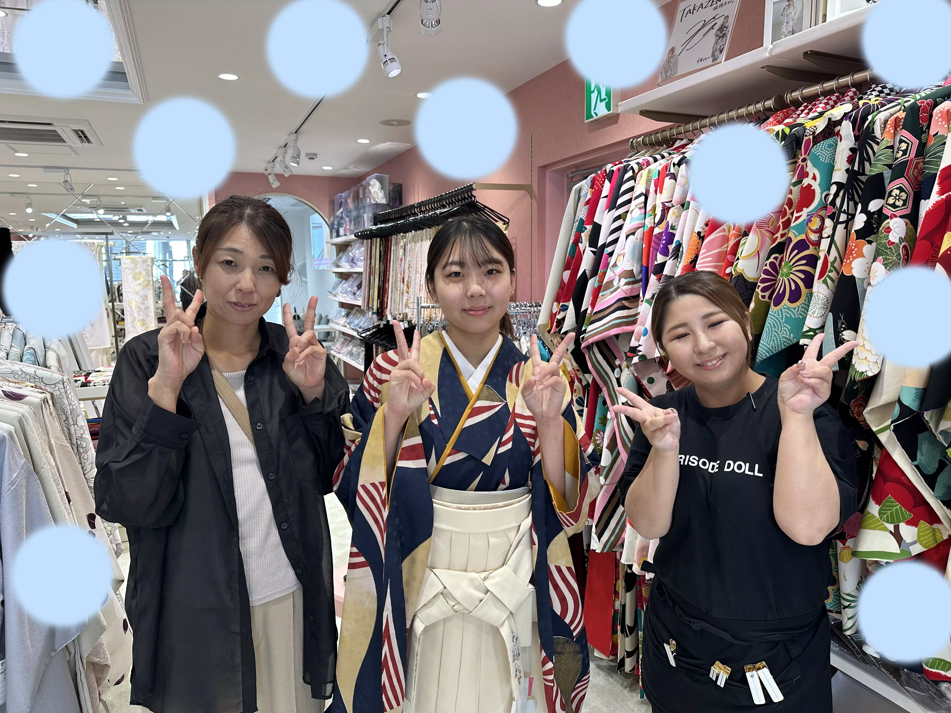 【TAKAZEN姫路店】♡27日 幾何学模様が個性的でおしゃれ!ネイビー×白でイマドキなコーディネートが大人カワイイの卒業式袴の姫ちゃんご紹介♡