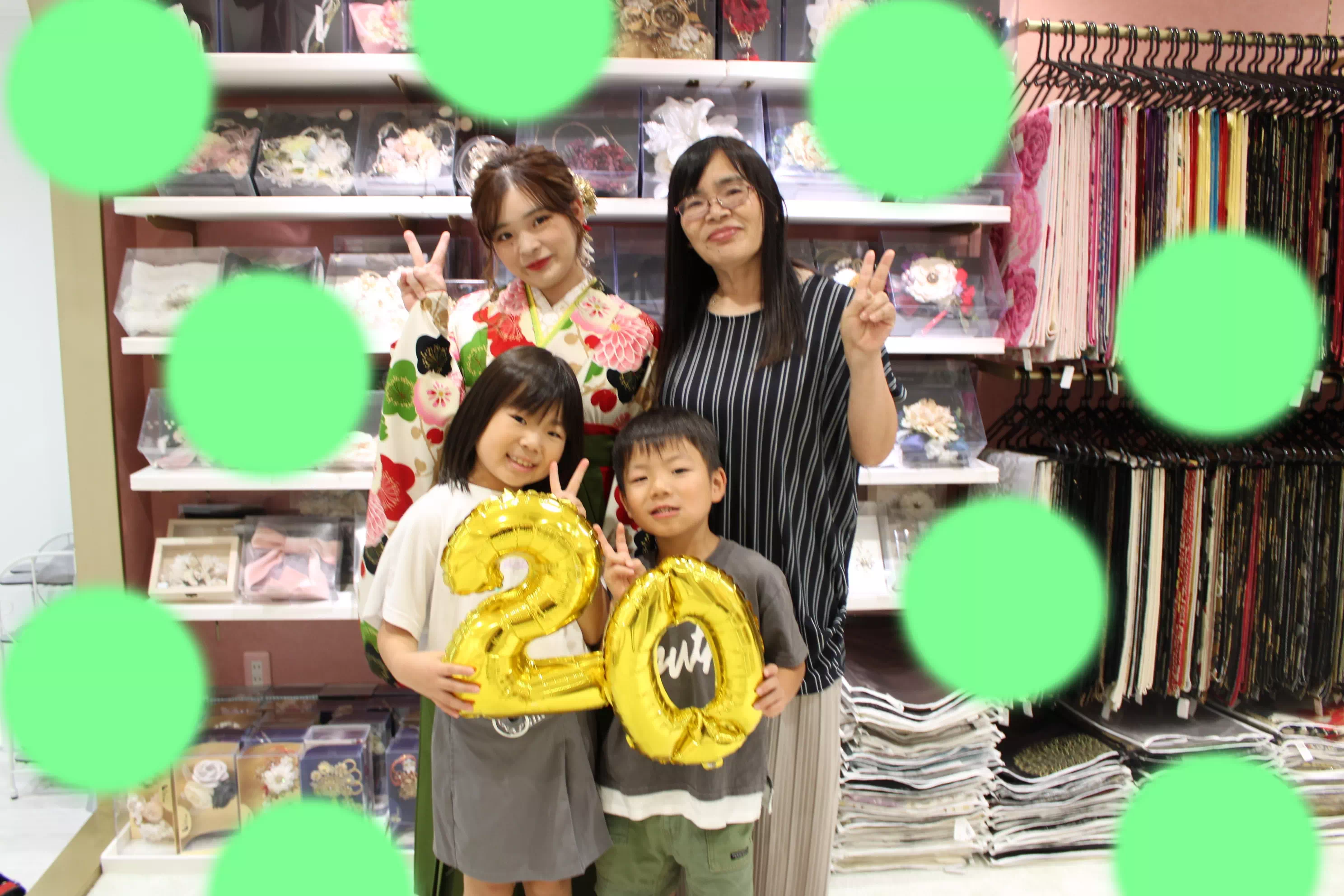TAKAZEN姫路店　加古川市　高砂市　人気振袖　振袖レンタル　姫路市　成人式　卒業式　袴　振袖　イマドキ振袖　古典袴