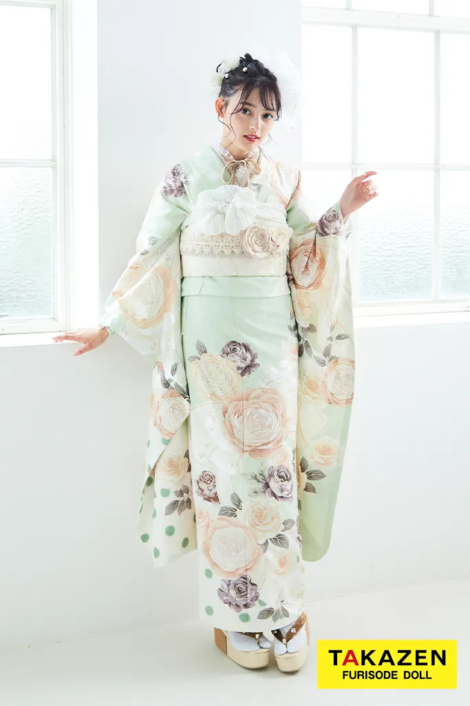TAKAZENのレンタル振袖 ヘップバーン　ミントグリーン/ピスタチオ　薔薇柄/リボン柄　トレンド　くすみカラー　レース小物コーデ　大峰ユリホ【通販可】LB28