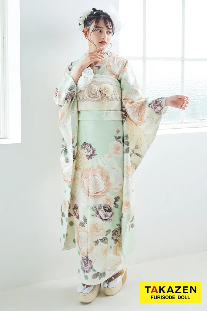 TAKAZENのレンタル振袖 ヘップバーン　ミントグリーン/ピスタチオ　薔薇柄/リボン柄　トレンド　くすみカラー　レース小物コーデ　大峰ユリホ【通販可】LB28