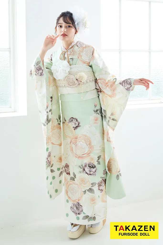 TAKAZENのレンタル振袖 ヘップバーン　ミントグリーン/ピスタチオ　薔薇柄/リボン柄　トレンド　くすみカラー　レース小物コーデ　大峰ユリホ【通販可】LB28