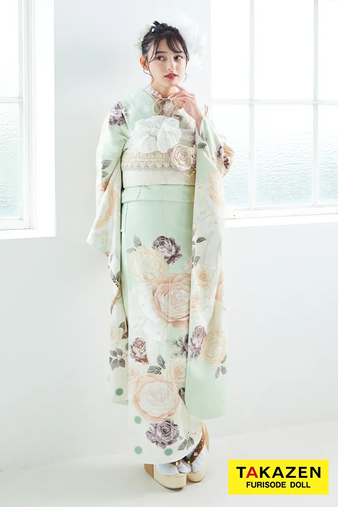 TAKAZENのレンタル振袖 ヘップバーン　ミントグリーン/ピスタチオ　薔薇柄/リボン柄　トレンド　くすみカラー　レース小物コーデ　大峰ユリホ【通販可】LB28