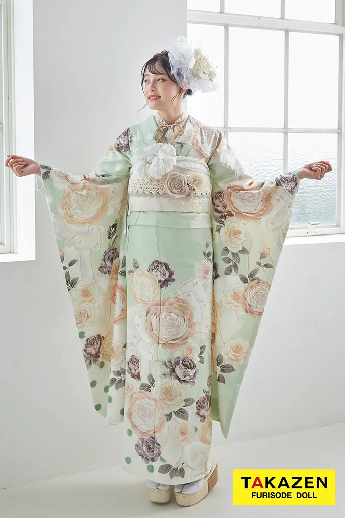 TAKAZENのレンタル振袖 ヘップバーン　ミントグリーン/ピスタチオ　薔薇柄/リボン柄　トレンド　くすみカラー　レース小物コーデ　大峰ユリホ【通販可】LB28