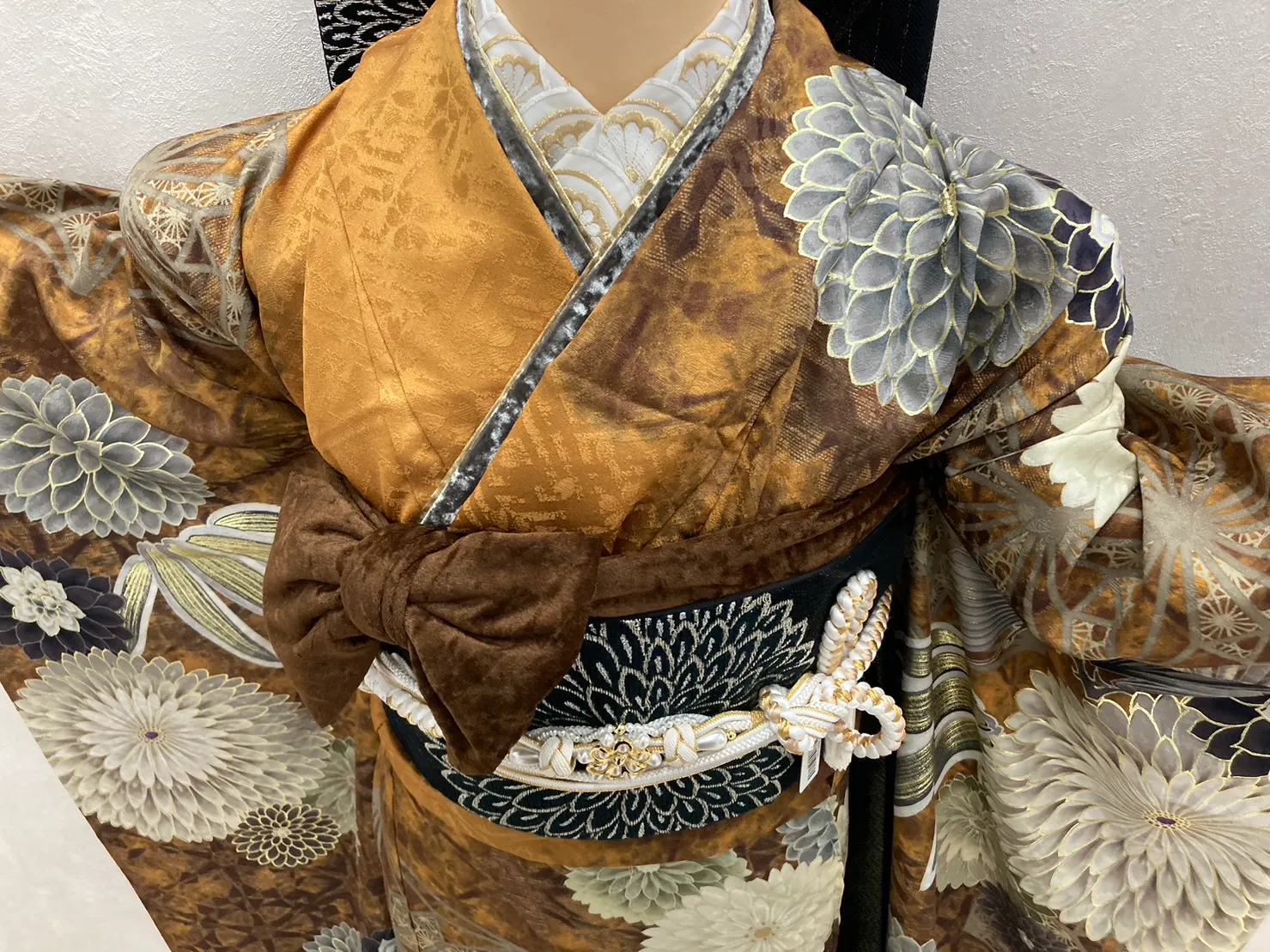 振袖レンタル 奈良 橿原 かわいい おしゃれ 個性派 かわいい かっこいい くすみ イマドキ